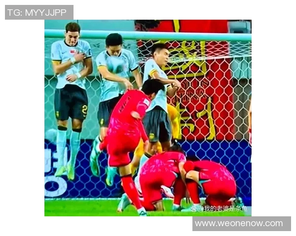 中国足球大胜巴林队七球零封赛场精彩瞬间回顾与分析